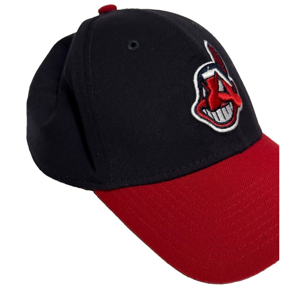 New Era 39Thirty Cleveland Indians Chief Wahoo Baseball Hat Med/Lg Navy Red MLB